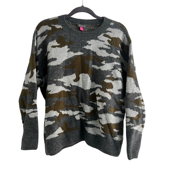 Vince Camuto Camo Sweater in Gray/Green size large - Picture 1 of 7